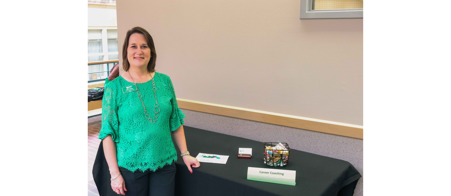 Career Coach Dee Wilson