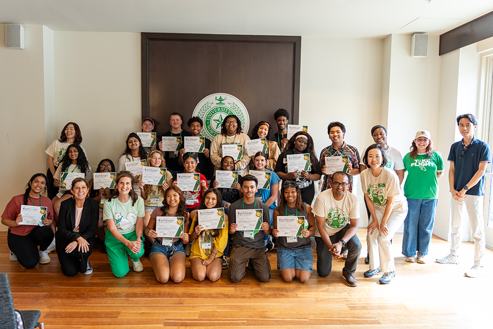 USDA-Supported Summer Workshop Inspires Young Leaders in Sustainable Food and Fashion